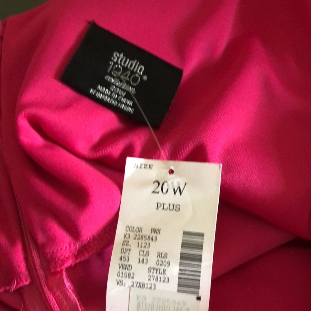 Studio 1940 dress in Pink. Ptp 24”. - Picture 6 of 7